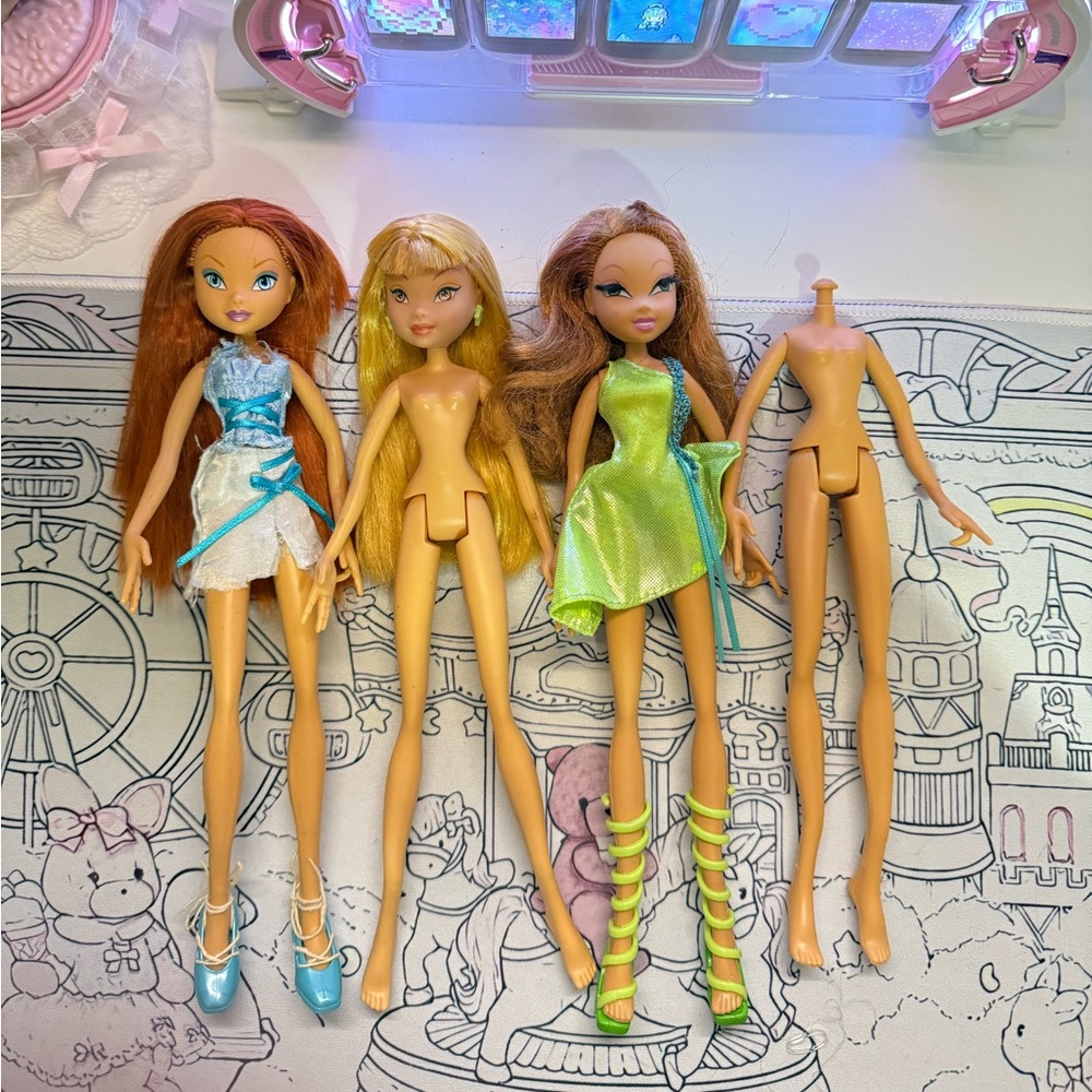 Winx Club Dolls Lot